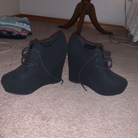 Dolce Wedges - Picture 1 of 5